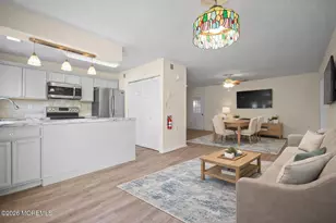 823B Liverpool Cir, Manchester Township, NJ 08759 - Photo 13