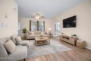 823B Liverpool Cir, Manchester Township, NJ 08759 - Photo 3