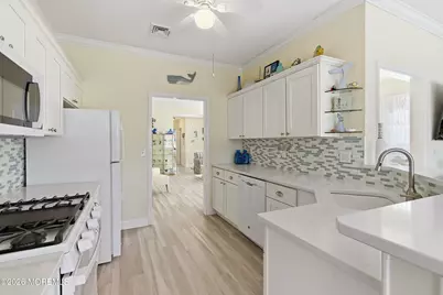 148 Sylvan Lake Boulevard, Berkeley, NJ 08721 - Photo 11