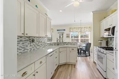 148 Sylvan Lake Boulevard, Berkeley, NJ 08721 - Photo 9