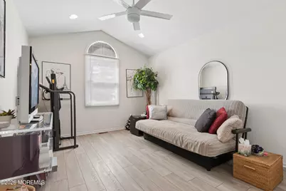 8 Dickenson Court, Freehold, NJ 07728 - Photo 19