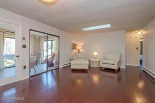 122 Manchester Ct, Red Bank, NJ 07701 - Photo 7