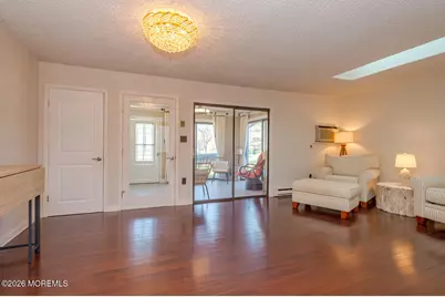 122 Manchester Court, Red Bank, NJ 07701 - Photo 5