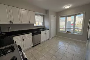 902 Buckingham Cir, Middletown, NJ 07748 - Photo 9