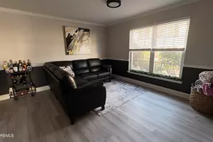 902 Buckingham Cir, Middletown, NJ 07748 - Photo 3