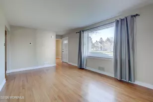 53 Little Silver Pkwy, Little Silver, NJ 07739 - Photo 17