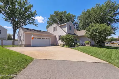 1611 Oak Glen Road, Toms River Township, NJ 08753 - Photo 3