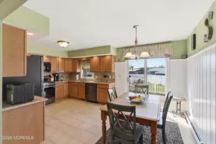 1611 Oak Glen Rd, Toms River Township, NJ 08753 - Photo 15