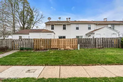 72 Kingsley Way, Freehold, NJ 07728 - Photo 35