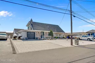 321 Stephan Ave, Toms River Township, NJ 08753 - Photo 3