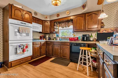 807 Monmouth Road, Cream Ridge, NJ 08514 - Photo 13