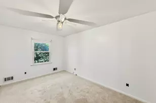 715 Vivian Dr, Toms River Township, NJ 08753 - Photo 19