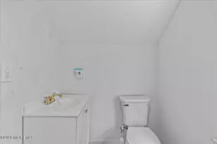 51 Smith St, Howell Township, NJ 07731 - Photo 23