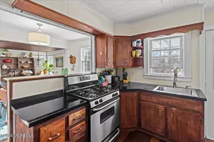 51 Smith St, Howell Township, NJ 07731 - Photo 11