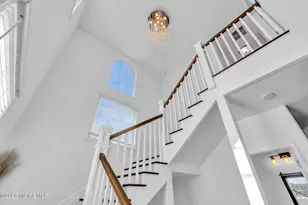 201 Gateway Ct, Union Beach, NJ 07735 - Photo 21