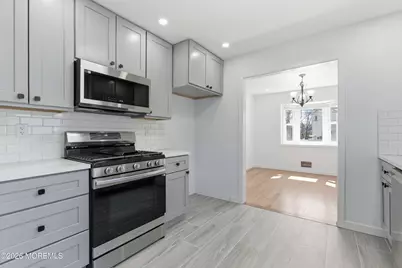 52 Pomona Boulevard, Keyport, NJ 07735 - Photo 9