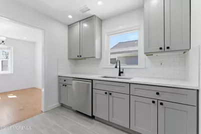 52 Pomona Boulevard, Keyport, NJ 07735 - Photo 15