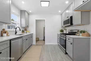 52 Pomona Blvd, Keyport, NJ 07735 - Photo 5