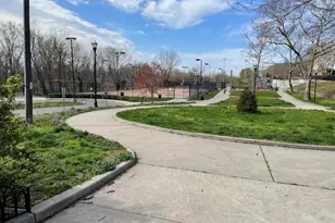 20 Van Nostrand Ave, Jersey City, NJ 07305 - Photo 33