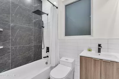 20 Van Nostrand Avenue #1, Jersey City, NJ 07305 - Photo 7