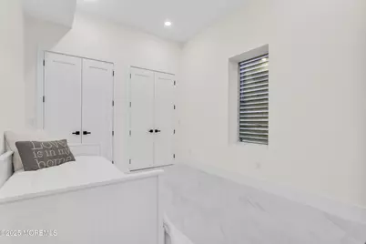 20 Van Nostrand Avenue #1, Jersey City, NJ 07305 - Photo 15