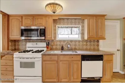 421 Malibu Way, Brick, NJ 08723 - Photo 7