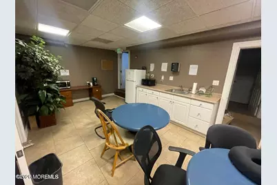 165 State Route 35 #Basement, Red Bank, NJ 07701 - Photo 3