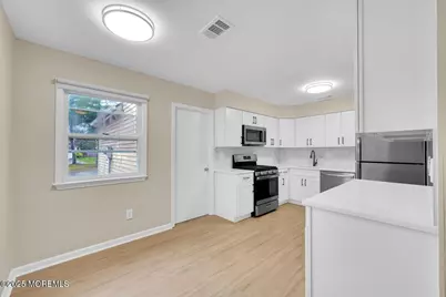 4 Cooper Court, Freehold, NJ 07728 - Photo 11