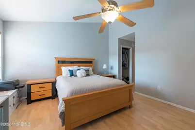 60 Horseshoe Court, Tinton Falls, NJ 07753 - Photo 17