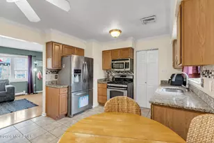 205 Hemlock Dr, Lanoka Harbor, NJ 08734 - Photo 11