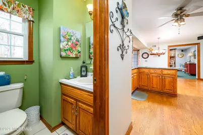 21 Jefferson Court, Freehold, NJ 07728 - Photo 23
