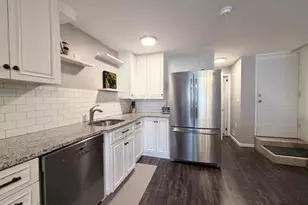 35 Summit Ave, Jersey City, NJ 07304 - Photo 9