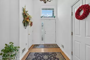 14 Linda Ct, Old Bridge Township, NJ 08857 - Photo 9