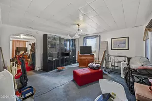 93 Center St, Freehold, NJ 07728 - Photo 13