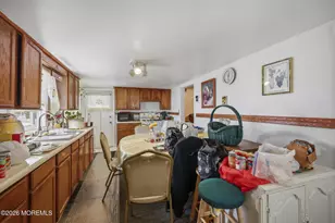 93 Center St, Freehold, NJ 07728 - Photo 7