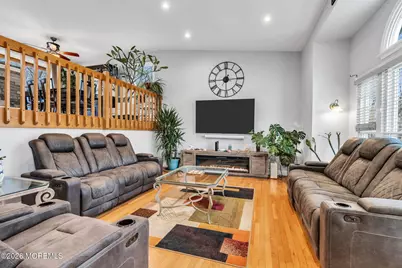 17 Heritage Drive, Howell Township, NJ 07731 - Photo 5