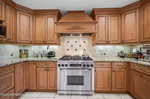 6 Candeub Ct, Manalapan Township, NJ 07726 - Photo 13