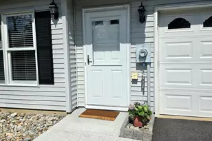 233 Cloverdale Dr, Lakewood, NJ 08701 - Photo 5