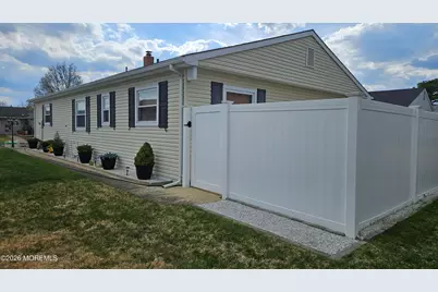 8 Beaumont Court, Toms River Township, NJ 08757 - Photo 3