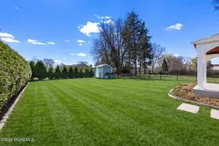 2 Annette Rd, Fairfield, NJ 07004 - Photo 7