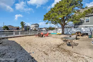 5 W Thames Rd, Little Egg Harbor, NJ 08087 - Photo 33