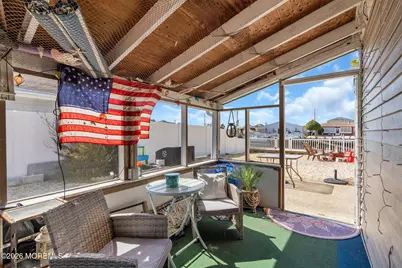 5 W Thames Road, Little Egg Harbor, NJ 08087 - Photo 11