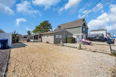 5 W Thames Road, Little Egg Harbor, NJ 08087 - Photo 9