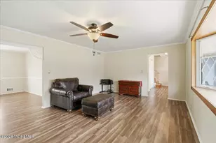 12 Holmes Ave, Monroe Township, NJ 08831 - Photo 9