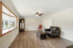 12 Holmes Ave, Monroe Township, NJ 08831 - Photo 7