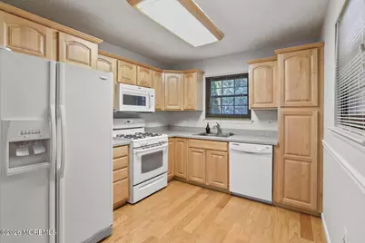 201 Larkspur Lane, Jackson, NJ 08527 - Photo 9