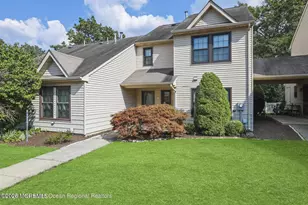 201 Larkspur Ln, Jackson, NJ 08527 - Photo 3