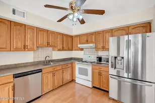 633 Randall Way, Aberdeen Township, NJ 07747 - Photo 11