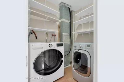 633 Randall Way, Aberdeen Township, NJ 07747 - Photo 23