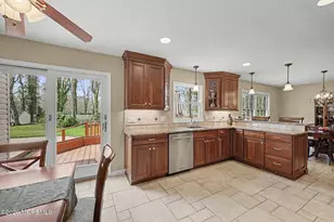 49 Hampton Dr, Freehold, NJ 07728 - Photo 11